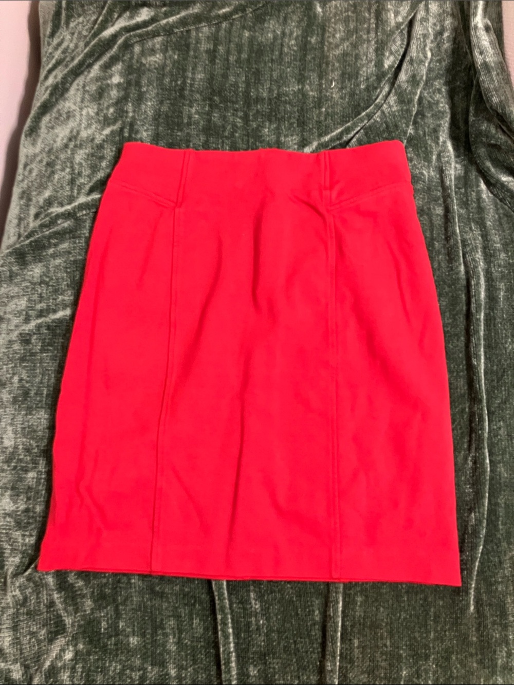 Thalian Vibrant Red Pencil Skirt